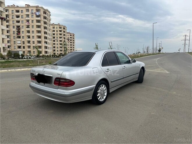 Mercedes E 220 2000, 434,000 km - 2.2 l - Şirvan