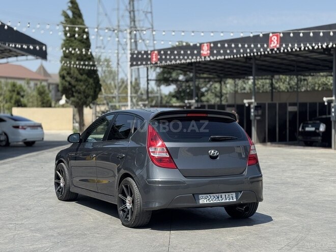 Hyundai i30 2011, 254,000 km - 1.6 l - Gəncə