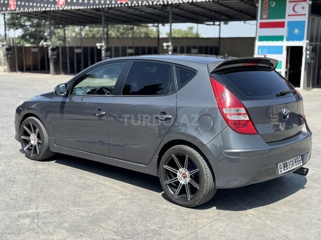 Hyundai i30 2011, 254,000 km - 1.6 l - Gəncə