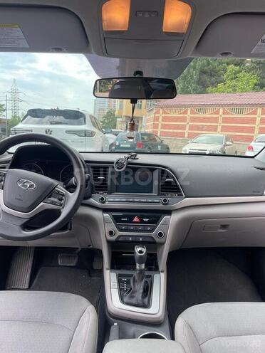 Hyundai Elantra 2017, 136,000 km - 2.0 l - Bakı