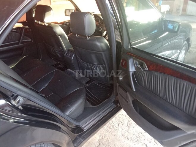 Mercedes E 320 1999, 260,000 km - 3.2 л - İmişli