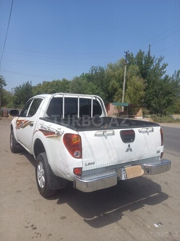 Mitsubishi L200 2014, 334,434 km - 2.5 l - Ağdam