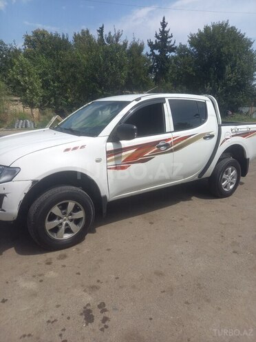 Mitsubishi L200 2014, 334,434 km - 2.5 l - Ağdam