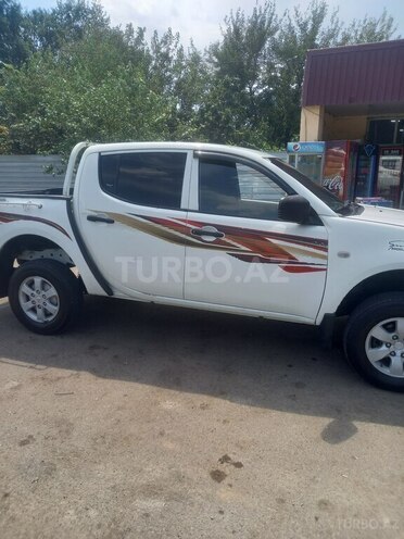 Mitsubishi L200 2014, 334,434 km - 2.5 l - Ağdam