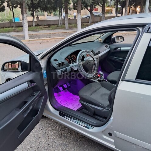 Opel Astra 2006, 323,224 km - 1.4 l - Gəncə
