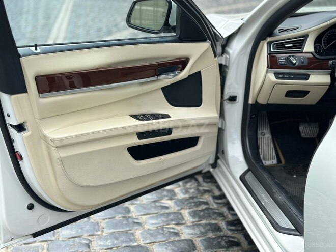 BMW 750 2009, 146,254 km - 4.4 l - Bakı
