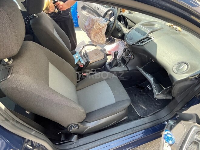Ford Fiesta 2015, 102,000 km - 1.5 l - Balakən
