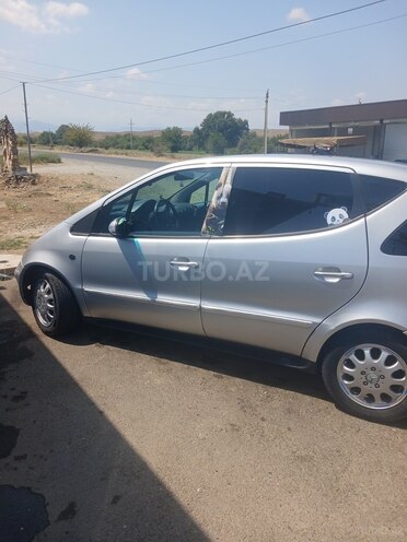 Mercedes A 160 2003, 250,000 km - 1.6 l - Naftalan