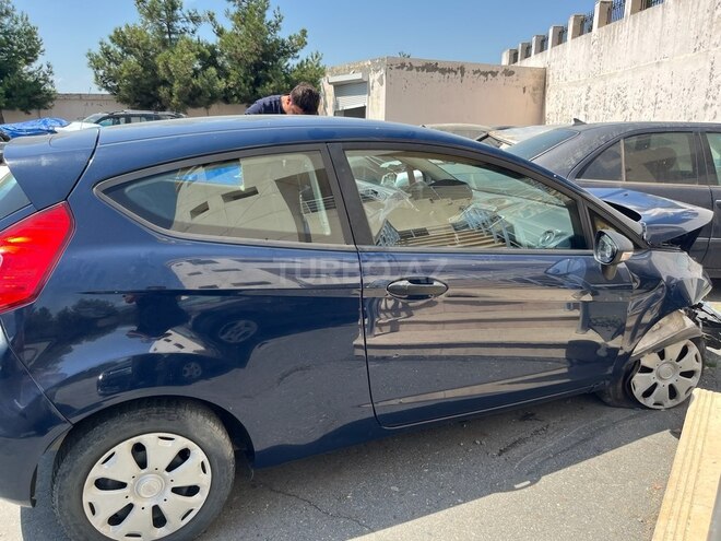 Ford Fiesta 2015, 102,000 km - 1.5 l - Balakən