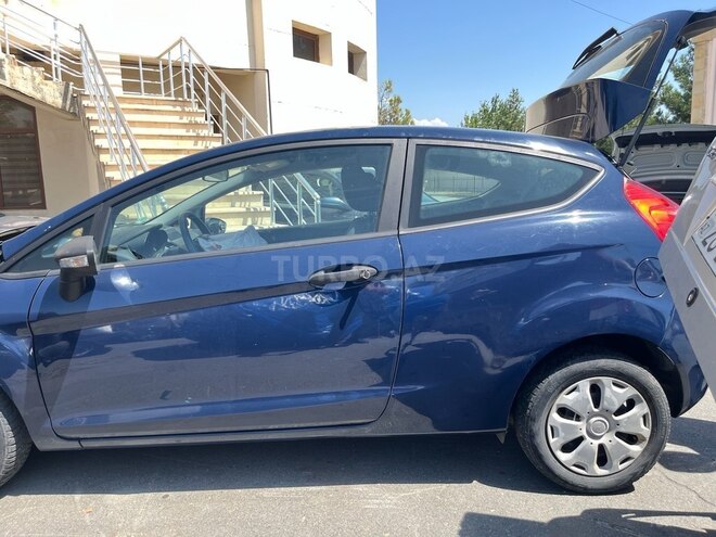 Ford Fiesta 2015, 102,000 km - 1.5 l - Balakən