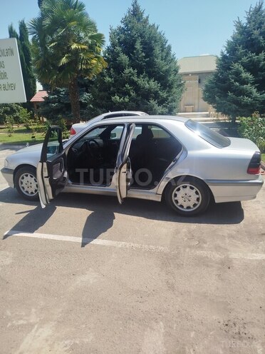 Mercedes C 180 1998, 358,000 km - 1.8 l - Tovuz
