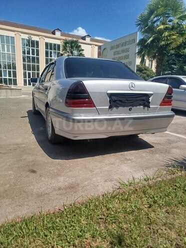 Mercedes C 180 1998, 358,000 km - 1.8 l - Tovuz