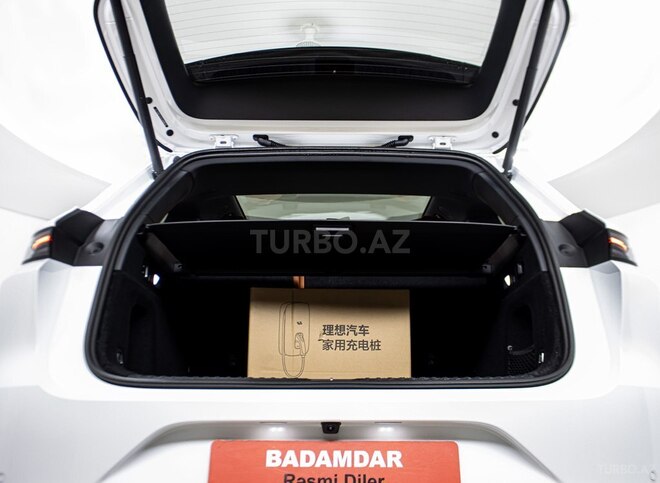 Li Auto  2025, 0 km - 1.5 l - Bakı