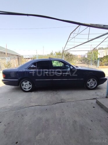 Mercedes E 240 1998, 411,064 km - 2.4 l - Ağdam