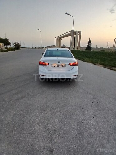 Hyundai Accent 2021, 102,998 km - 1.6 l - Bakı