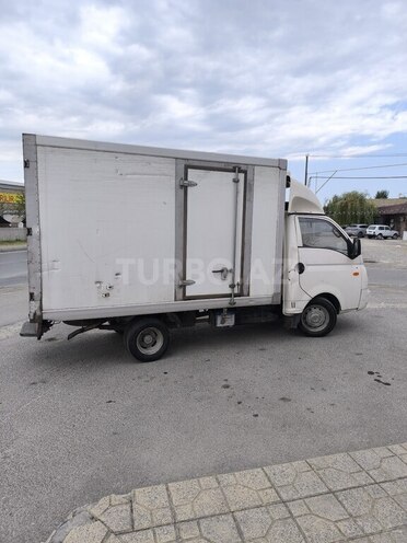 Hyundai H 100 2012, 237,000 km - 2.5 l - Xaçmaz