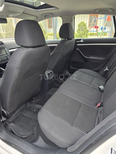 Volkswagen Jetta 2009, 199,000 km - 1.6 л - Bakı