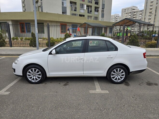 Volkswagen Jetta 2009, 199,000 km - 1.6 л - Bakı