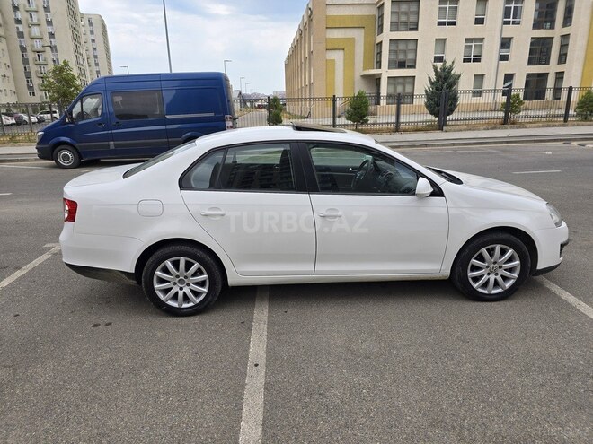 Volkswagen Jetta 2009, 199,000 km - 1.6 л - Bakı