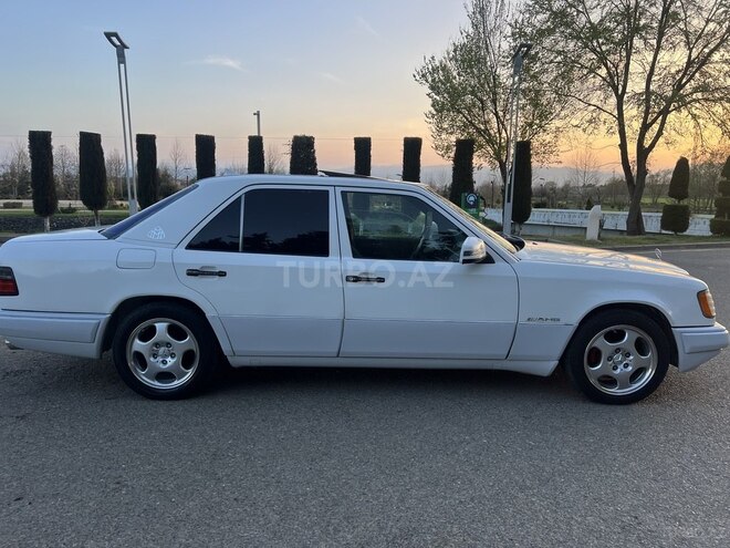 Mercedes E 220 1994, 470,000 km - 2.2 l - Masallı