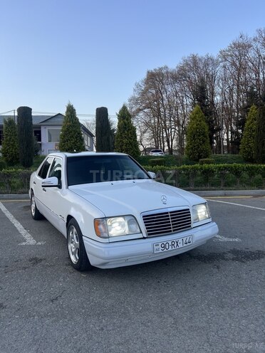 Mercedes E 220 1994, 470,000 km - 2.2 l - Masallı