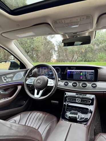 Mercedes  2019, 110,000 km - 2.0 l - Bakı