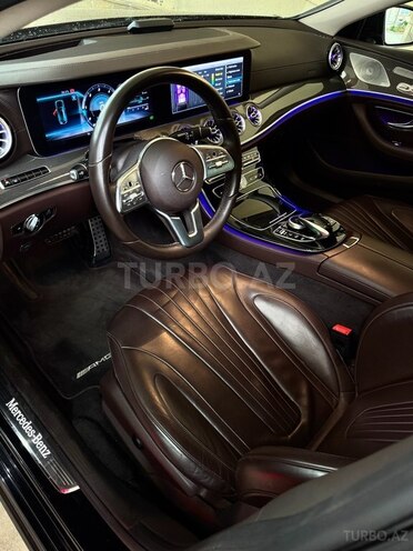 Mercedes  2019, 110,000 km - 2.0 l - Bakı