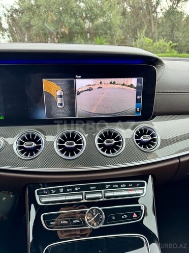 Mercedes  2019, 110,000 km - 2.0 l - Bakı