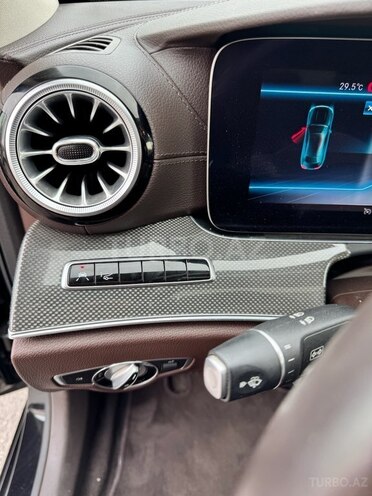 Mercedes  2019, 110,000 km - 2.0 l - Bakı