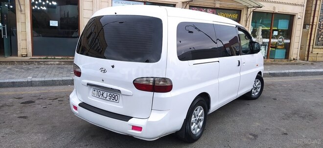 Hyundai H-1 2005, 550,000 km - 2.5 l - Quba