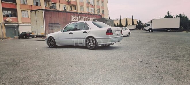 Mercedes C 240 1999, 331,000 km - 2.6 л - Bakı