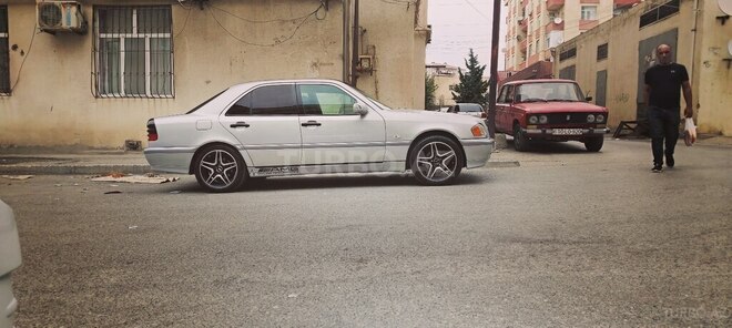 Mercedes C 240 1999, 331,000 km - 2.6 л - Bakı
