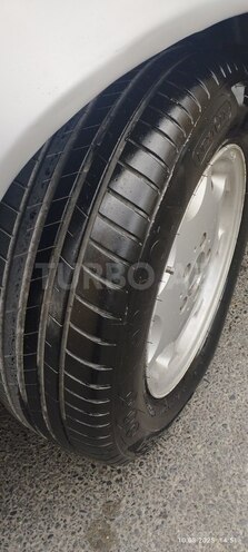 Mercedes E 220 1994, 203,160 km - 2.2 l - Bakı