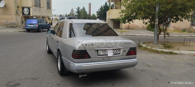 Mercedes E 220 1994, 203,160 km - 2.2 l - Bakı