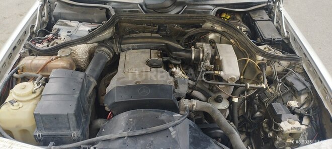 Mercedes E 220 1994, 203,160 km - 2.2 l - Bakı