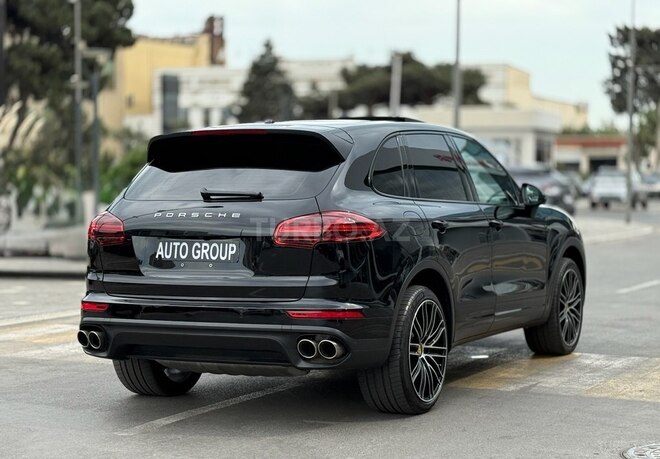 Porsche Cayenne E-Hybrid 2016, 90,000 km - 3.0 l - Bakı
