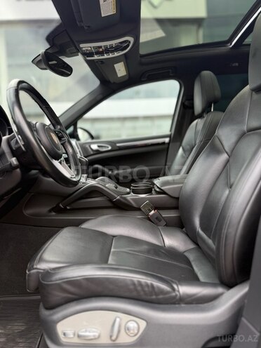 Porsche Cayenne E-Hybrid 2016, 90,000 km - 3.0 l - Bakı