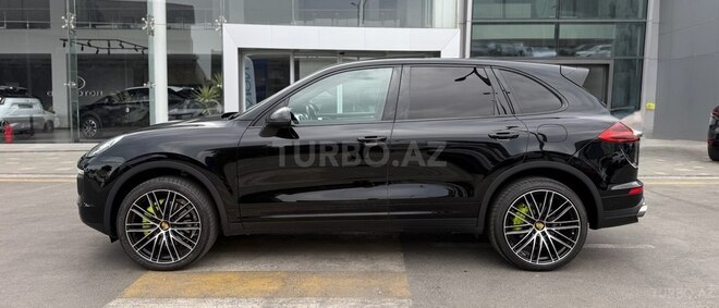Porsche Cayenne E-Hybrid 2016, 90,000 km - 3.0 l - Bakı