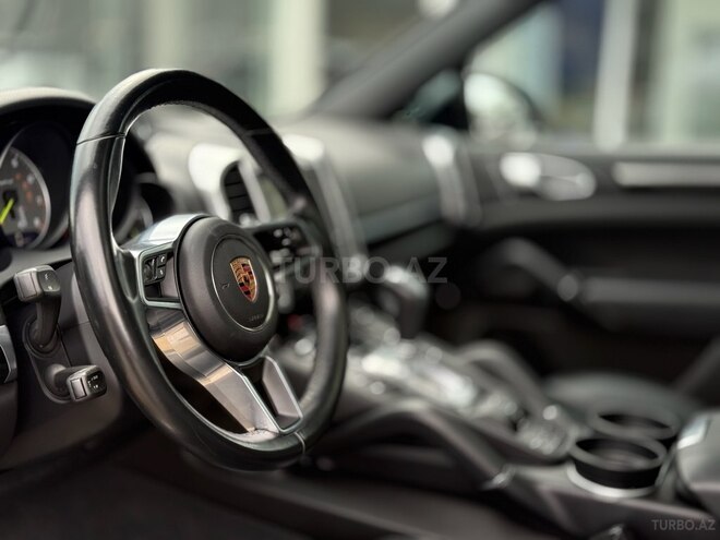 Porsche Cayenne E-Hybrid 2016, 90,000 km - 3.0 l - Bakı