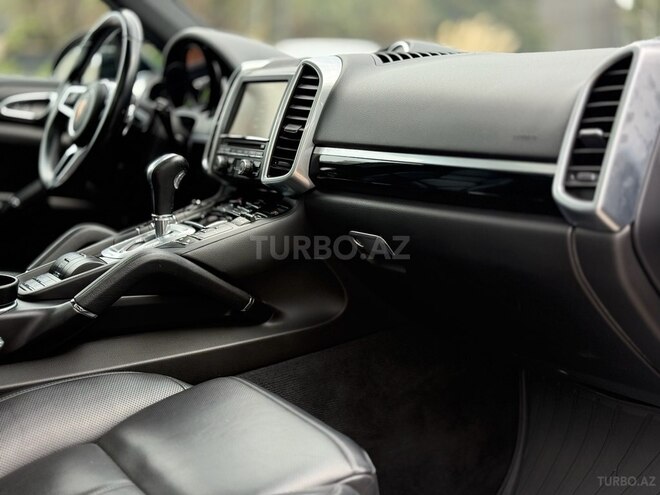 Porsche Cayenne E-Hybrid 2016, 90,000 km - 3.0 l - Bakı