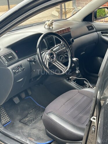Toyota Corolla 2005, 310,000 km - 1.4 l - Gəncə