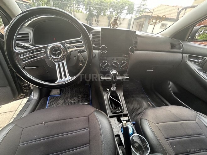 Toyota Corolla 2005, 310,000 km - 1.4 l - Gəncə