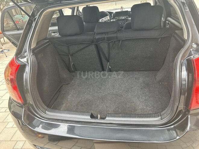 Toyota Corolla 2005, 310,000 km - 1.4 l - Gəncə