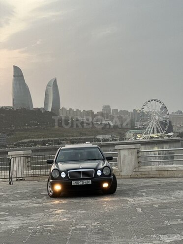 Mercedes E 240 1999, 340,000 km - 2.4 л - Bakı