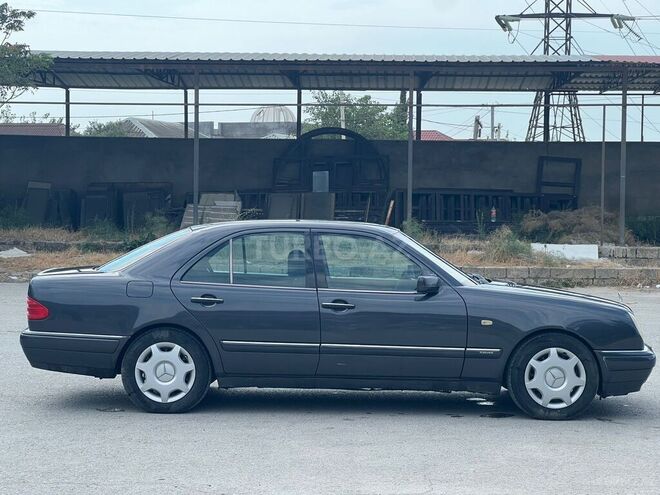Mercedes E 200 1997, 416,000 km - 2.0 l - Bakı