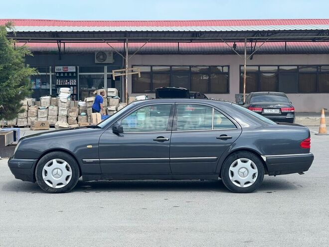 Mercedes E 200 1997, 416,000 km - 2.0 l - Bakı