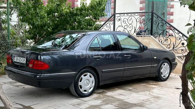 Mercedes E 200 1997, 416,000 km - 2.0 l - Bakı