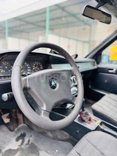 Mercedes 190 1991, 301,544 km - 1.8 л - Bakı