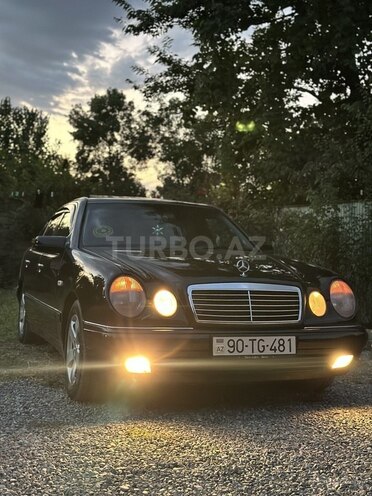 Mercedes E 240 1999, 340,000 km - 2.4 л - Bakı