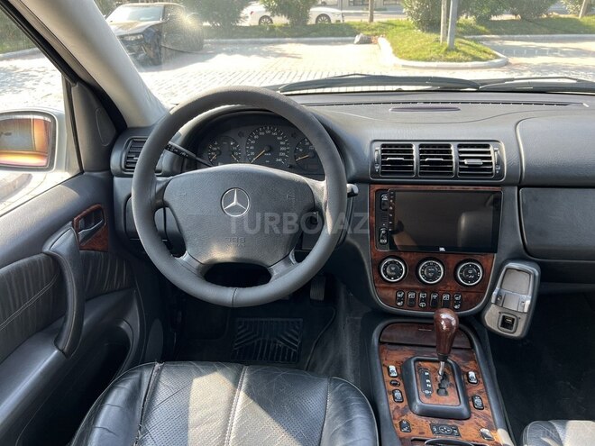 Mercedes ML 400 4MATIC 2002, 239,000 km - 4.0 l - Bakı